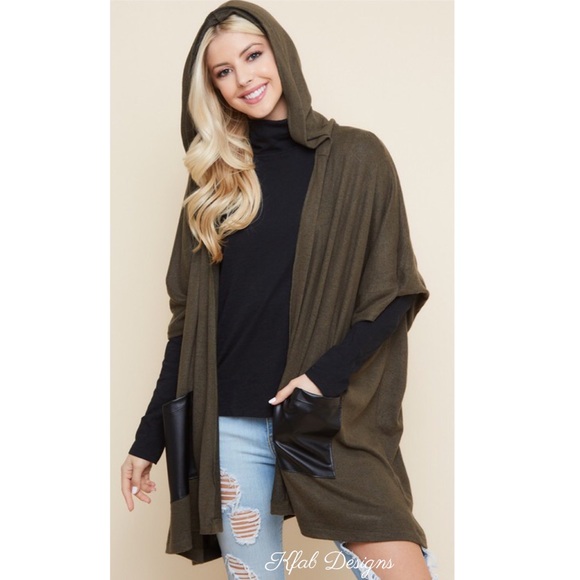 ❤️LAST! Olive Hooded Poncho Cardigan w/Pockets! - Picture 2 of 6